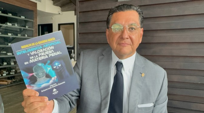 ¿Puede una inteligencia artificial influir en una sentencia? Jurista mexicano abre debate sobre el futuro de la justicia penal